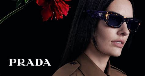 who manufactures Prada eyewear